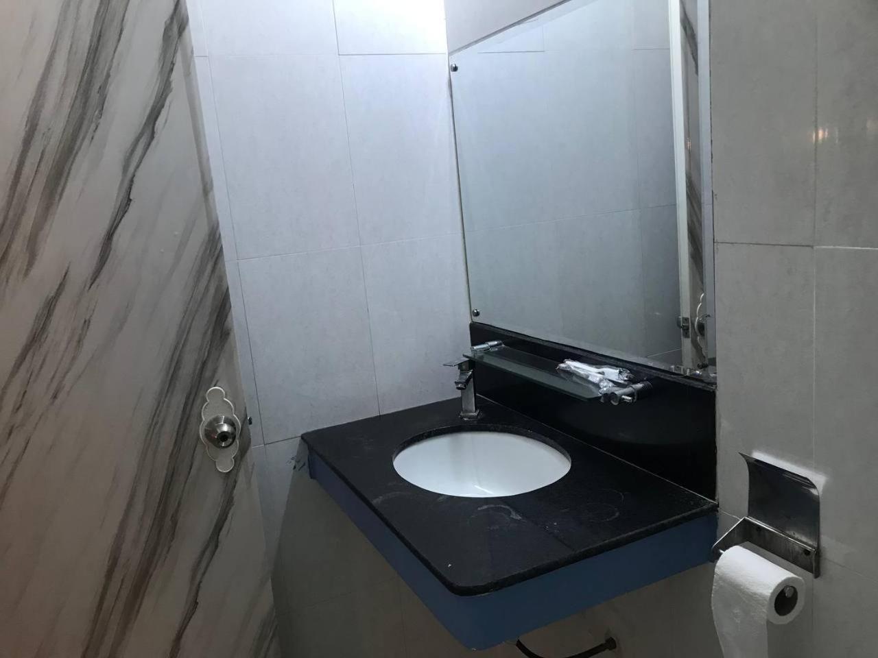 Galaxy Rs Hotel 金边 外观 照片